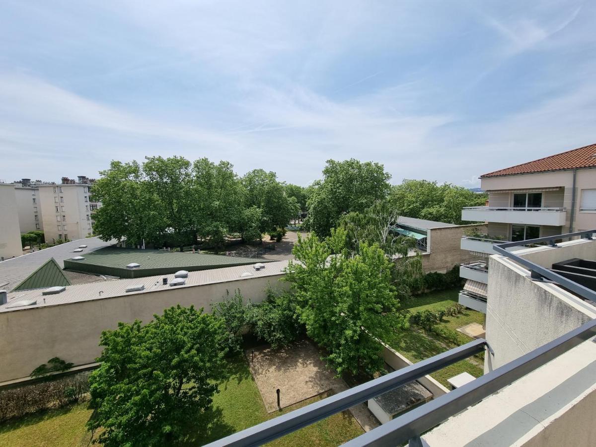 Bngo I Immense Rooftop Lyon I 2 Chambres, 4 Places Parkings, 2 Immenses Terrasses, 8 Personnes Exterior photo