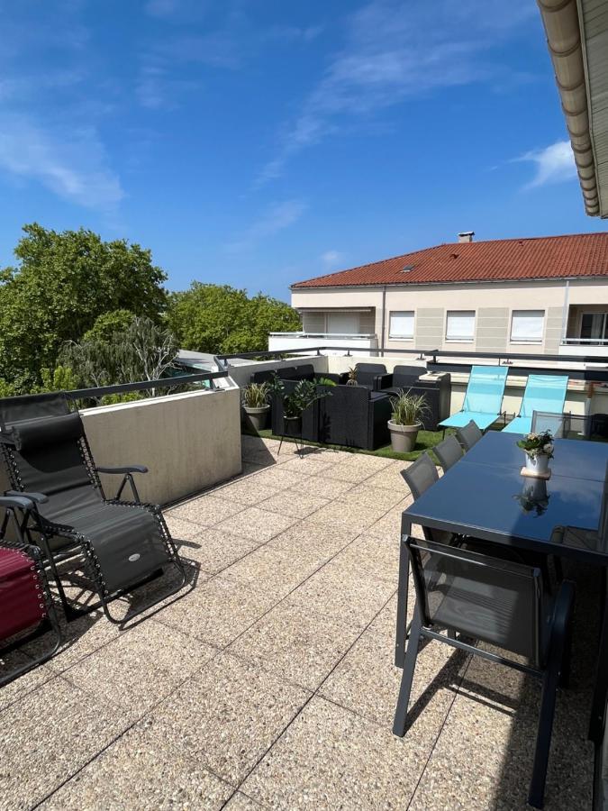 Bngo I Immense Rooftop Lyon I 2 Chambres, 4 Places Parkings, 2 Immenses Terrasses, 8 Personnes Exterior photo