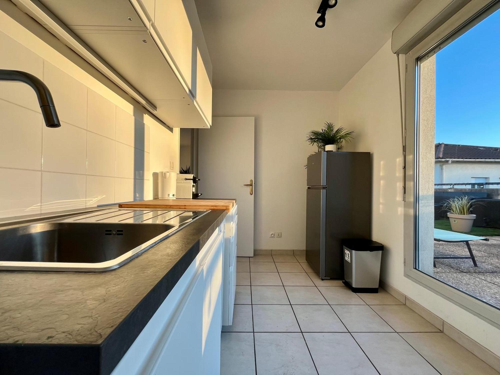 Bngo I Immense Rooftop Lyon I 2 Chambres, 4 Places Parkings, 2 Immenses Terrasses, 8 Personnes Exterior photo