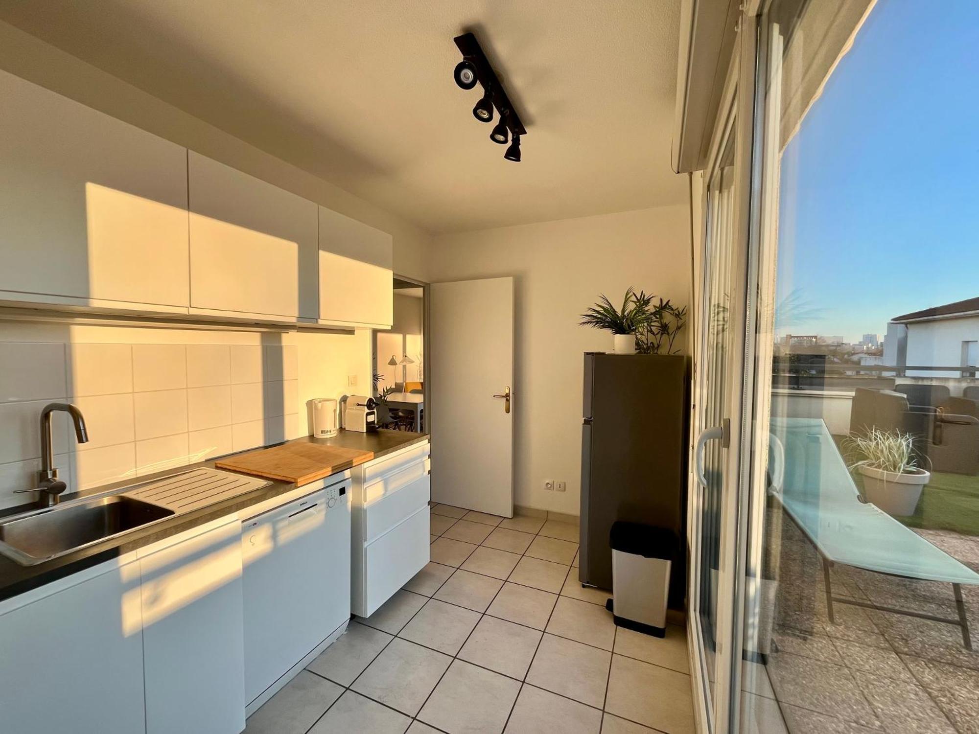 Bngo I Immense Rooftop Lyon I 2 Chambres, 4 Places Parkings, 2 Immenses Terrasses, 8 Personnes Exterior photo