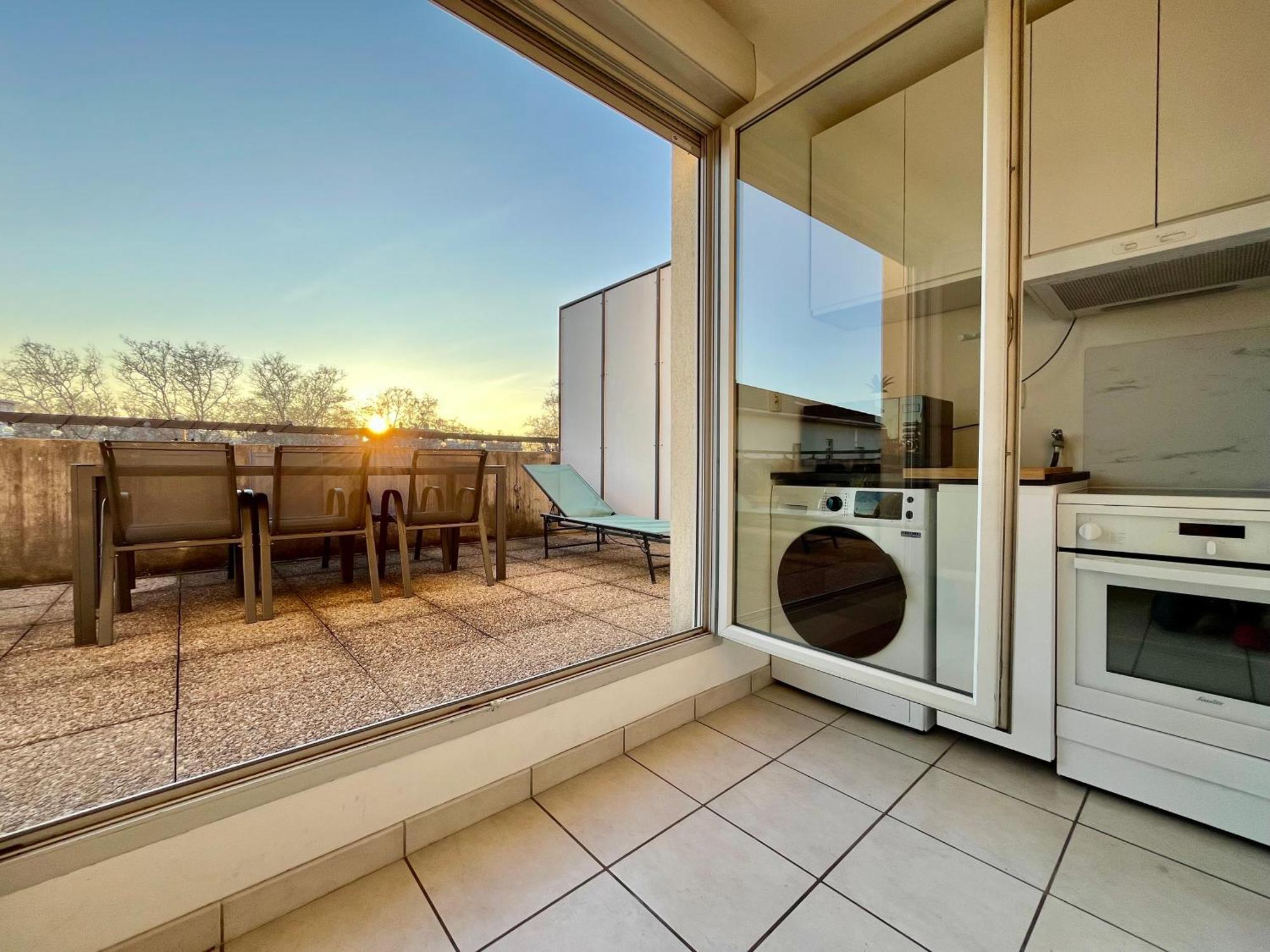 Bngo I Immense Rooftop Lyon I 2 Chambres, 4 Places Parkings, 2 Immenses Terrasses, 8 Personnes Exterior photo